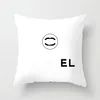 Housse d'oreiller courte en peluche, avec Logo de marque classique européenne et américaine, Style de luxe abordable, carré, à la mode, pour canapé de salon