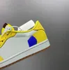 Travis X 1 Low OG Canary hommes femmes chaussures de basket-ball jaune blanc bleu baskets de sport de plein air DZ4137-700 avec boîte Racer bleu-argent clair-gomme marron moyen