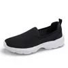Sports Summer Men 835 Fiess Walking Shoes شبكة شقق في الهواء الطلق ضوء أحذية رياضية غير قابلة للتنفس السوداء المحسكسين الناعم الحجم 39-45 446
