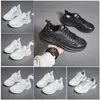 Yeni Erkek Kadın Ayakkabı Yürüyüşü Koşu Düz Ayakkabılar Yumuşak taban Moda Beyaz Siyah Pembe Bule Rahat Spor Z1812 GAI