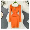 Casual klänningar stickade klänningar kvinnor kläder vestidos de verano mujer 2024 bodycon smal wrap höft sexig tröja solid svartrosa y2k elegant