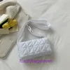 Bottgss Ventss Cassette Designer Bolsos de mano para mujer tienda en línea Nuevo bolso de almohada Malla para niñas Un hombro Pequeño cuadrado Compras encantadoras con logotipo real