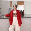 Korte winterjas met lange mouwen en een kleine geurstijl Koreaanse versie voor woon-werkverkeer.Fluwelen Haining-bontjas voor dames 840030
