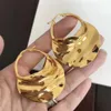 Onregelmatige Metalen Mand Grote Hoepel Oorbellen Voor Vrouwen Grote Witte Emaille Verklaring Huggie Oorbellen Nikkel Hele Bijoux300a