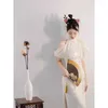 Etniska kläder kinesiska klänningar vita qipao av ​​axel cheongsam kvinnor förbättrade bankettklänning lång vestidos formell festklänning