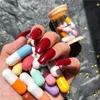 16 Stuks Capsule Mini Lippenstift Set Matte Fluwelen Macaron Capsule Lippenstift Waterdichte Lip Langdurige Gemakkelijk Kleur Lippenstift Cosmetica 240305