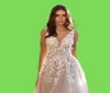 Gracieful V Neck Beach Wedding Dresses Backless 3D Floral Appliced ​​spets brudklänningar Tulle Vestido de Novia Plus Size9736387
