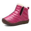 Stivali 2024 scarpe invernali per bambini in pelle impermeabili per ragazze di marca ragazzi sneakers moda in gomma scarponi da neve per bambini
