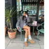 UGGLISS Slippertasman Kaptaki Tazz Chestnut Fur Ugglys Slajdy Slajdy Sheepskin Classic Ultra Mini Uggskid Bot Winter Woman Women Men Men Slip-On Buty zamszowe Upgg 848