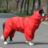 PET DUŻY pies płaszcz przeciwdeszczowy Wodoodporne ubrania z kapturem z kapturem Koszyki kombinezonowe dla małych dużych psów kombinezon deszczowy Labrador 240307