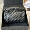 Kvinnors designer lambskin handrulle koppling väskor diamantgitter klassisk klaff party daglig outfit handväskor guld metall turnlås utomhus sacoche telefonhållare handväska 25 cm