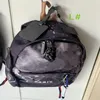 Viagem esportes graffiti emenda mochila retro ombro passarela das mulheres dos homens casual saco de lona clássico doodle edição limitada escola 316r