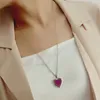 Pendentif Colliers Température émotionnelle Changement de couleur Collier de coeur pour les femmes Design romantique Love Charm Bijoux