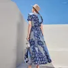 Robes décontractées Col en V Bleu Rétro Floral Maxi Robe Femmes Femme 2024 Été Long Travail Boho Beach Bureau Sexy Party Luxe Plus Taille