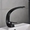 Banyo lavabo muslukları havza musluğu modern karıştırıcı musluk siyah/beyaz yıkama tek sap ve soğuk şelale