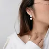 스터드 이어링 2024 여성용 바로크 스타일 모방 진주 섬세한 밀 귀 지르콘 반짝이는 기질 높은 감각 보석