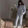 Vêtements de nuit pour femmes hiver col rond pyjama épaissi pour femmes corail velours millet flanelle pull simple décontracté ensemble de vêtements à la maison