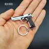 Gun Toys 1/4 Alliage Mini 92F Pistolet Modèle Portable Jouet Pistolet Détachable Porte-clés Fidget Jouet Faux Pistolet pour Garçon Collection Adultes Cadeau T240309