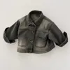 Vestes 2024 printemps dans les enfants bébé filles garçons vêtements de mode enfants Denim lavage à l'eau haut à simple boutonnage veste de manteau en bas âge