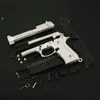 Игрушечный пистолет 1 3 Сплав Beretta M92A1 Съемный игрушечный пистолет Mini 92F Модель пистолета Брелок Подвеска Миниатюрная игрушка-пистолет с коробкой из сплава T240309