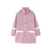 Enveloppez imperméable pour les enfants en saison pluvie