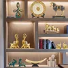 Obiekty dekoracyjne figurki żywica urok figury zwierząt akcesoria do dekoracji domu słonia modelowa salon luksusowe biurko dekoracje rzeźby t24