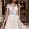 2024 Modest Stunningbride 3d Appliqued Wedding Dresses with Long Sleeves A Line V Neck Chapel Train Tulle Plus Size Backless Beach Bridal Gowns YD