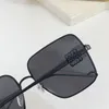 Новая модель Square Sunglasses 4006S Металлическая рама с украшением бриллиантов Простые и популярные стиль высокого класса UV400 защитные очки