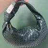 Totes Clutch Bags Fashion Hand Jodie Woven Bag Luxury Leather Printing store kapacitet axel damer knutna handtag casual handväska 221026