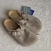 Pantofole nuovi zoccoli sandali pantofola designer estate sughero diapositive piatte in pelle preferito zoccoli da spiaggia sandalo a testa grande moda taglia 35-45