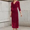 Abito elegante abito da sera in velluto dorato per donna scollo a V medio sexy abiti da festa per banchetti divisi abiti femminili da tre quarti autunnali