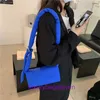 Bottgss Ventss Cassette Designer Tote bags para mulheres loja online Saco Azul Nova Textura Avançada Mulheres Outono Inverno Travesseiro Verde Com Logotipo Real