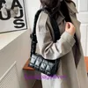 Lüks tasarımcı tote çanta bottgss ventss kaset online mağaza kadın yeni küçük çanta moda kore baskısı pamuk kat beyaz ile gerçek logo ile