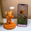 Decoratieve objecten beeldjes NORTHEUINS Hars Gewelddadige Beer Miniatuur Beeldjes Lui Mobiele Telefoon Stand Thuis Woonkamer Kantoor Desktop Decoratie Object Cadeau T24