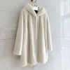 Cappotto da donna con etichetta viola in velluto con etichetta viola, lunghezza media, classico cappotto in erba bianco perla 237098