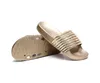Дизайнерские тапочки с конусами, женские летние сандалии на каблуке с бриллиантами, качественные модные тапочки с принтом, водонепроницаемые пляжные модные спортивные тапочки GAI