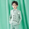 Dziecięcy formalny zielony garnitur Zestaw Boy Wedding Piano Performance Costwalk Costume Kids Blazer Vest Pants Bowtie strój 240304