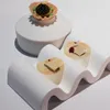 Plattor keramiska vita specialformade bordsartiklar Western Plate Molecular Cooking Wave French-Style dessert Sushi231U