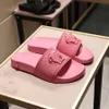 Tasarımcı Sandalet Terlik Kadınlar Erkek Flip Flops Lüks Düz Kauçuk Deri Kadın Elbise Ayakkabı
