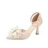 TIE Diamond Bow حذاء واحد أحذية كعب رفيع أحذية الكعب العالي 6.5 سم صندل الصيف النسائي حفل زفاف الأحذية مثير 240307