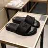 Sandali firmati Pantofole Donna Infradito da uomo Scarpe eleganti da donna in pelle di gomma piatta di lusso