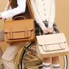 2021 nieuwe tas Britse stijl Kantoorrugzak PU-stijl voor heren en dames retro schoudertas Cambridge240M