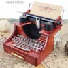 Nyhetsartiklar Retro Music Box Cinema Movie Projector Ornament Player Music Box Makeup Mirror Jewelry Box Music Decor Carousel To My Wife T240309