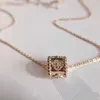 Designer Pendant Necklace Sweet Love Vanca Jade V-Gold Kaleidoscope Halsband med avancerad diamant inlagd glidande hänge för kvinnor x2RG