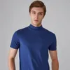 Hommes petit col haut manches courtes t-shirt col roulé couleur unie Look quotidien manches courtes chemise à bascule coupe ajustée 240304