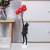 Objets décoratifs figurines art ballon girl statues banksy volant ballon fille sculpture résine artisanat décoration de Noël cadeau de Noël décoration t240