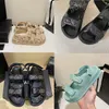 Sandali firmati Mule Slide Pantofola piatta Uomo Donna Sandali Slider di alta qualità Pelle di vitello Scarpe casual trapuntate Piattaforma Estate Comode scarpe casual da spiaggia