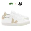 2024 Nuove scarpe francese Brasile Verde a basso contenuto di carbonio a basso contenuto di carbonio v Piatta piattaforma di cotone organico Sneakers Women Casual Classic White Designer Scarpe Mens FGHDFHG