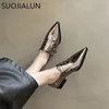 suojialun Autumn Women Flat Shoes Fashion Pointed Toe Toe Backle Ladies Elegant Laofer Shoes Square Low Heelカジュアルシングルシューズ240304