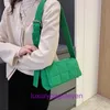 Bottgss Ventss Cassette Designer Bolsos de mano para mujer Tienda en línea Nuevo Ins Tendencia de moda Neto Rojo Sólido Bolsa de almohada de esponja Nylon Individual con logotipo real